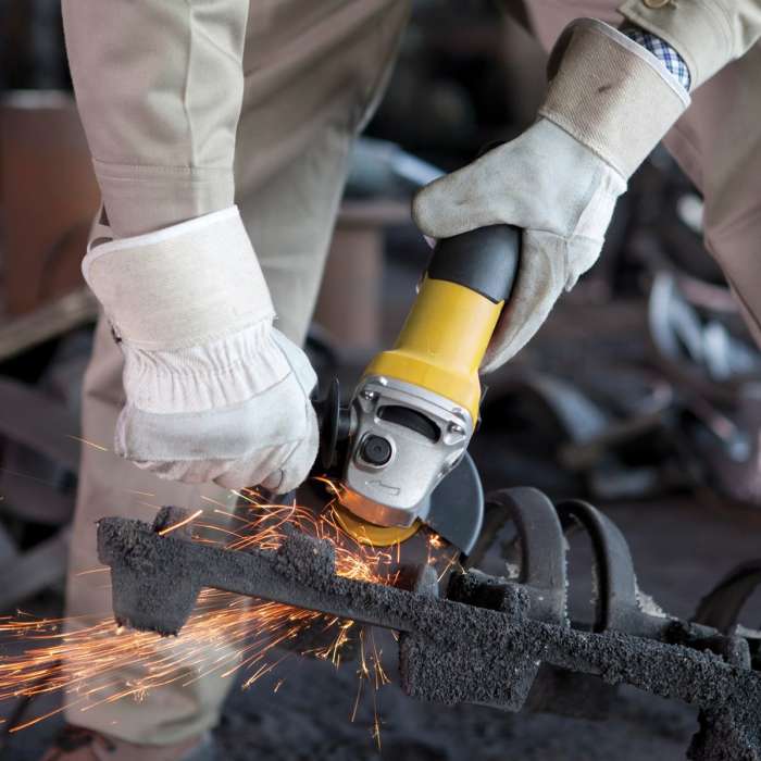 1050W - 115mm Small Angle Grinder