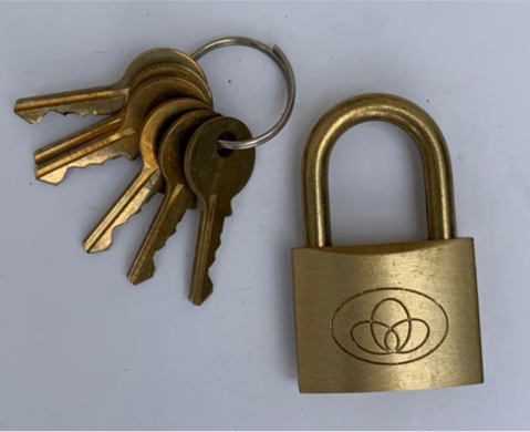 50Locks1key/٥٠ قفل نفس المفتاح