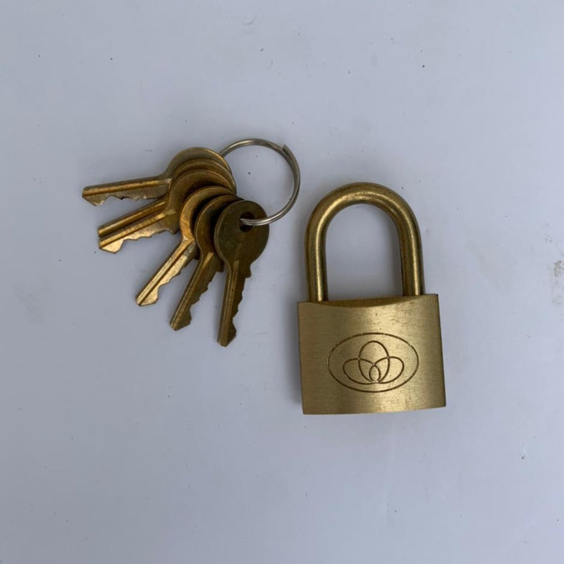 50Locks1key/٥٠ قفل نفس المفتاح